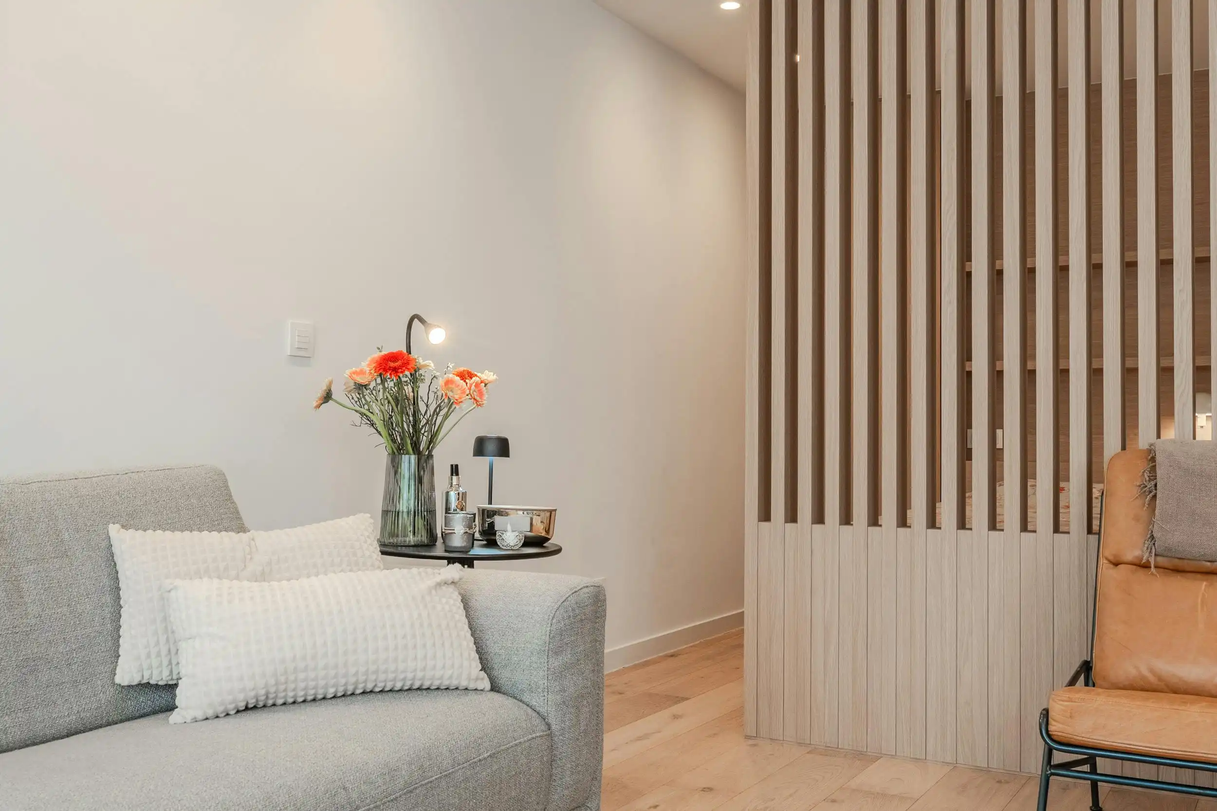 Fantastisch gerenoveerde studio met slaaphoek te Oostende foto 5