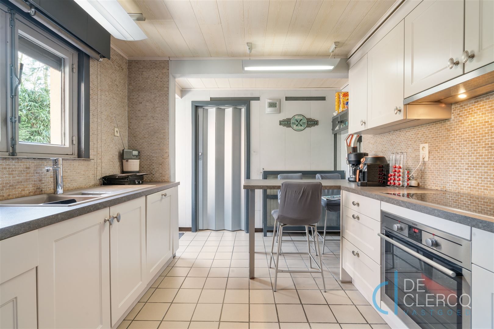 Halfopen woning te koop op goede ligging in Destelbergen!  foto 9