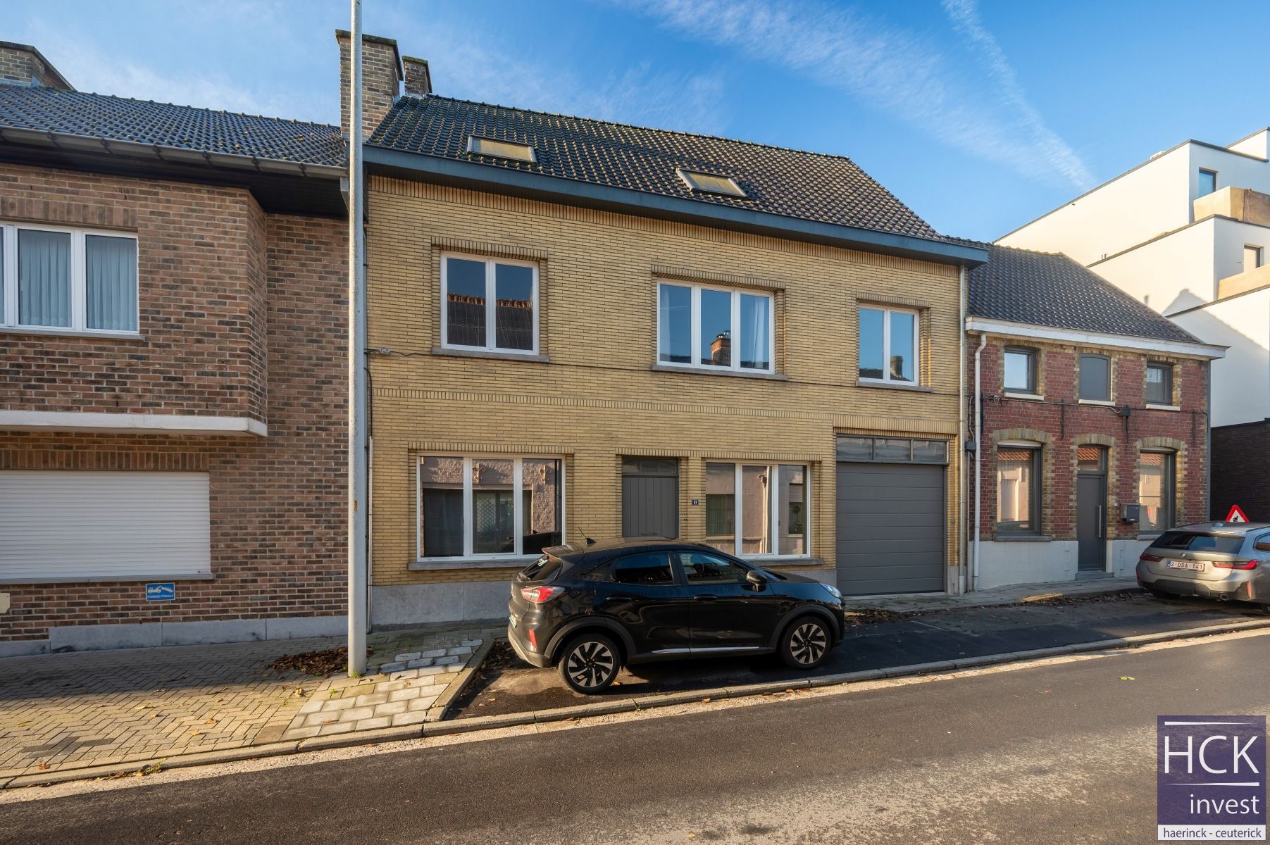 KRUISHOUTEM - Instapklare ruime burgerwoning met 4 SLPK. in centrum!! foto {{pictureIndex}}
