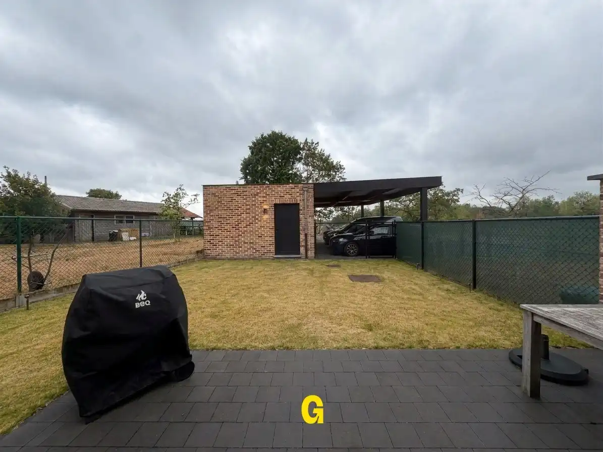 Knap afgewerkt gelijkvloersappartement met 2 slaapkamers, ruim terras en tuintje met tuinberging foto 24