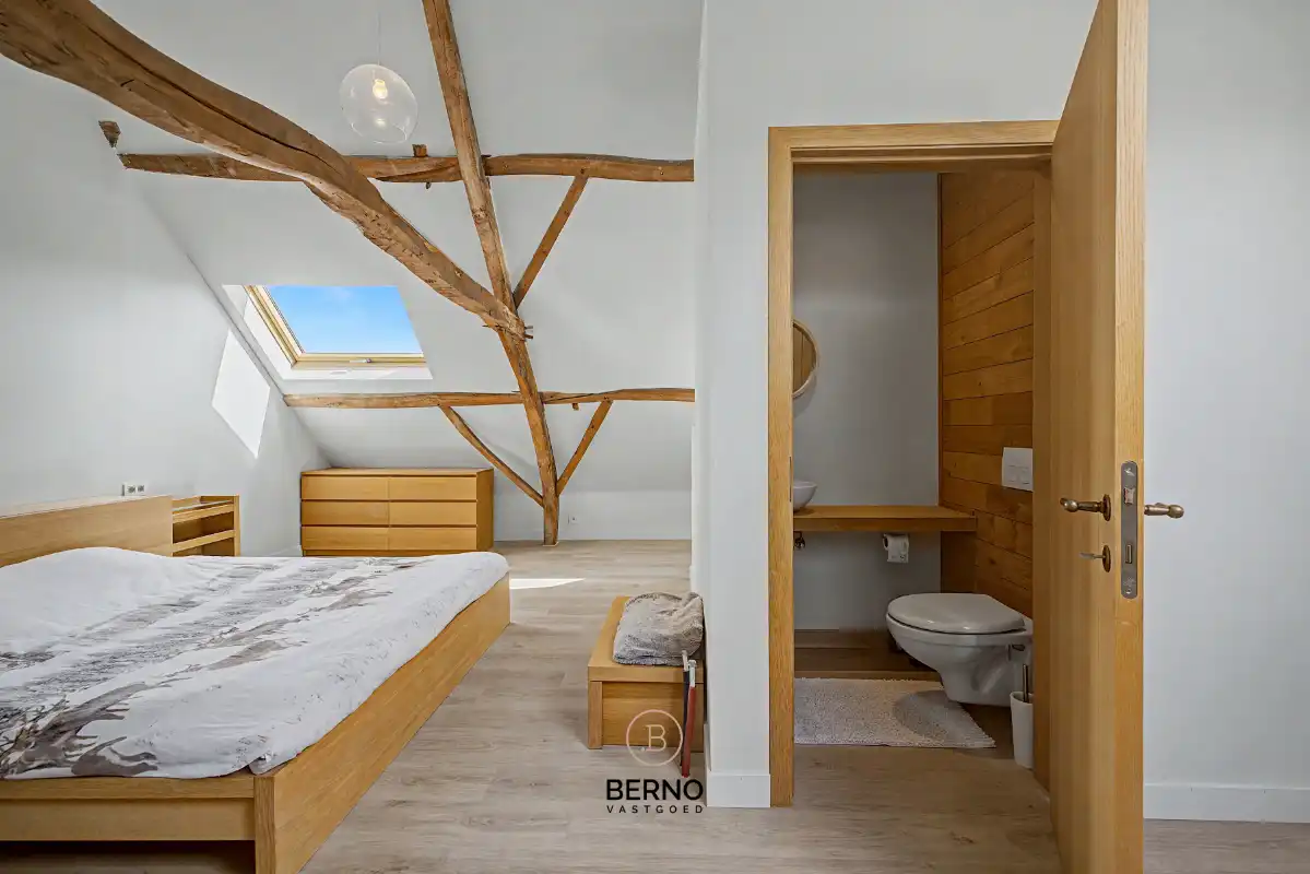 Instapklare charmante woning met zonnige binnentuin en garage. foto 22