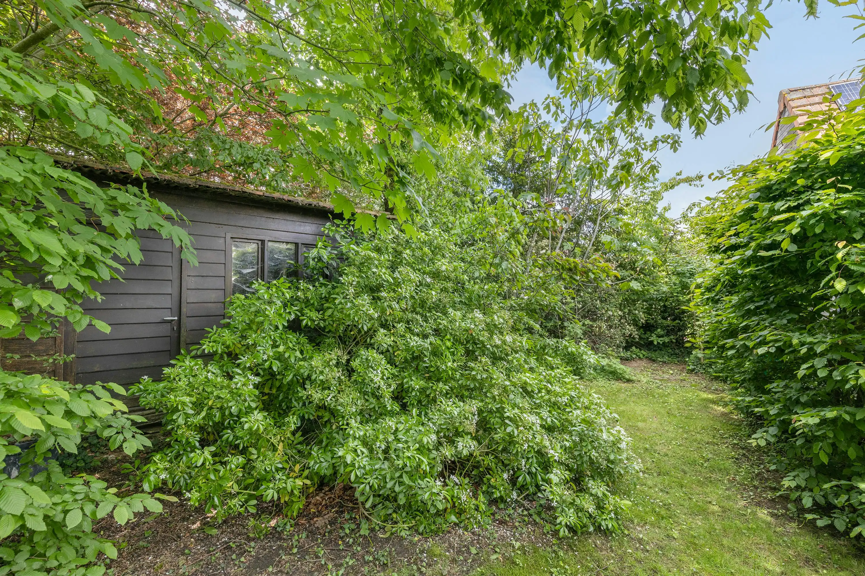 Villa te koop in Roeselare met ruim bijgebouw op 832 m² foto 33