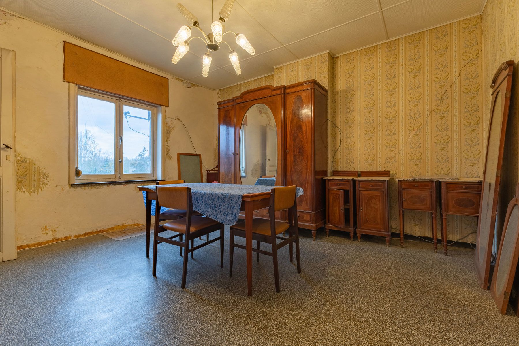 Gunstig gelegen te renoveren woning, 2 slaapkamers en tuin foto 12