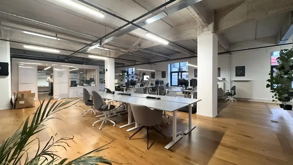 Hip loftkantoor te huur in Handelsdokcenter in Gent foto 18