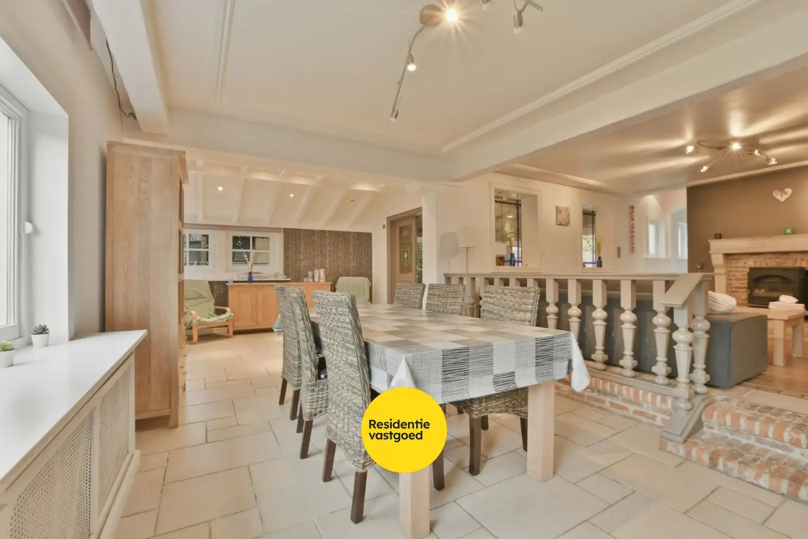 Ruime villa (201m²) op wandelafstand van het centrum en strand te Blankenberge! foto 7