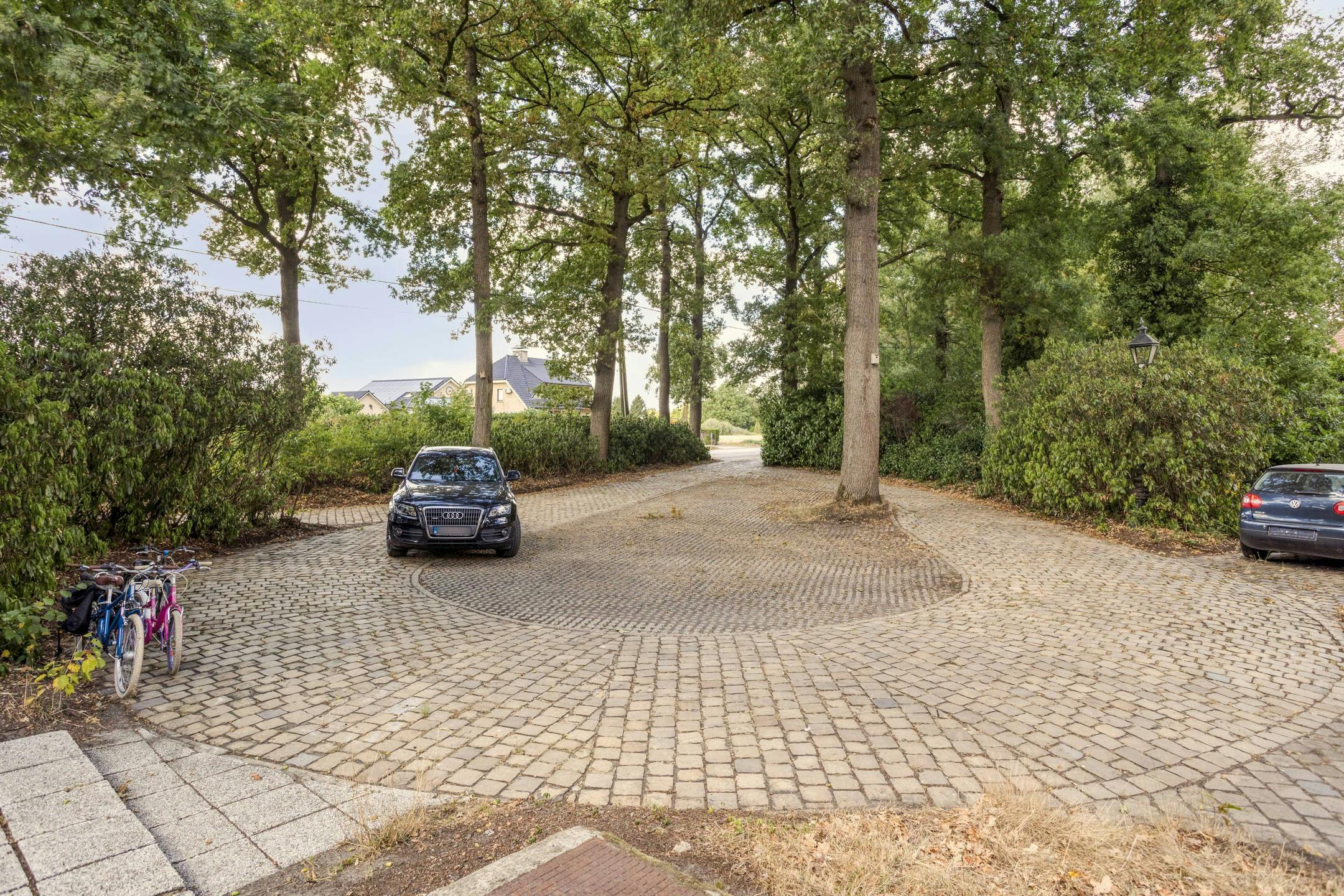 riante villa te koop met uniek perceel in Oud-Turnhout foto 44