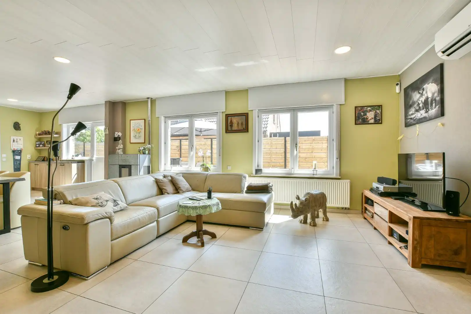 Instapklare woning op toplocatie in rustige woonwijk te Harendijke, Wenduine! foto 6