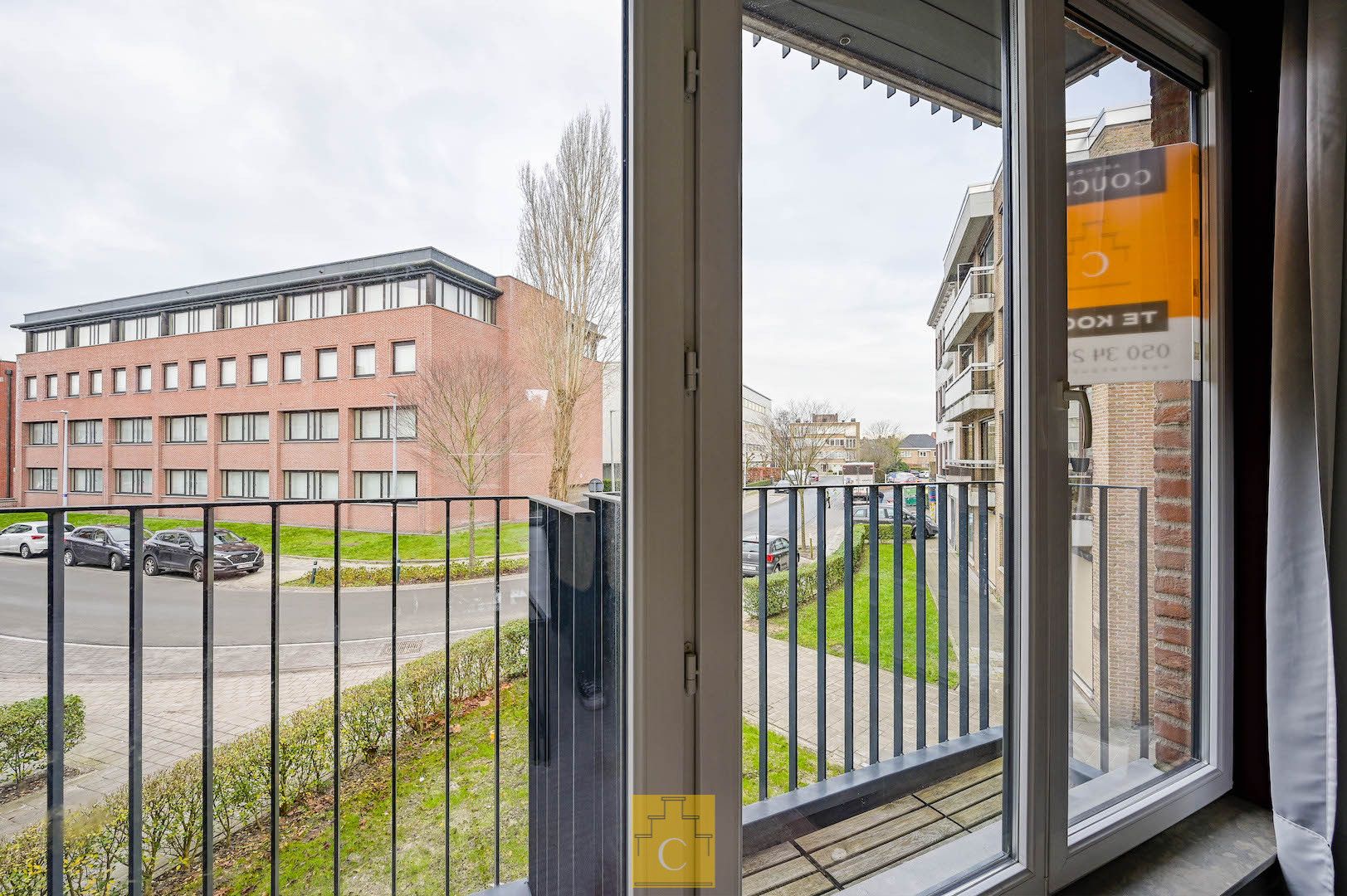 Rustig gelegen appartement met garage nabij winkels en Brugse binnenstad foto 12