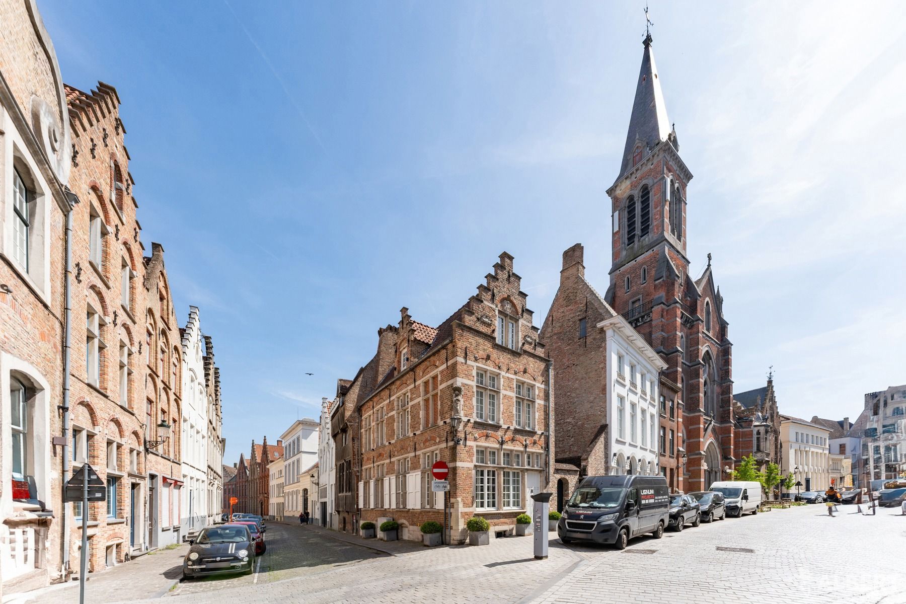 Luxueus gerenoveerd herenhuis in hartje Brugge foto 15