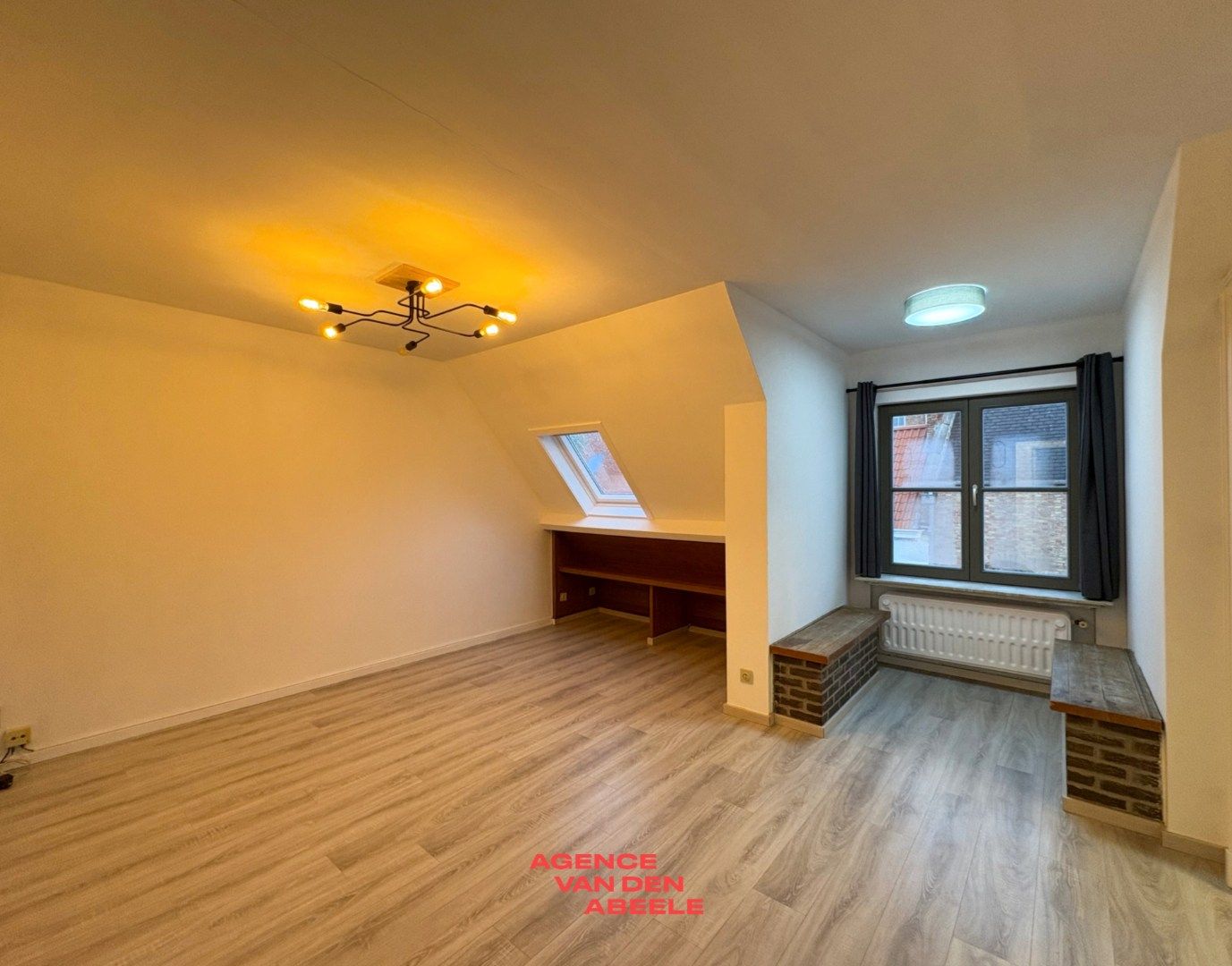 Gerenoveerd dakappartement foto 2
