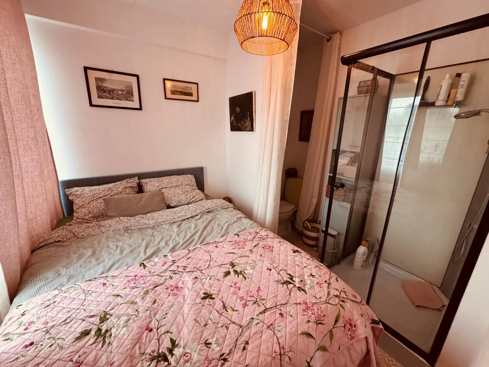 Gezellige bemeubelde studio met terras in Park Atlantis – De Haan. foto 5