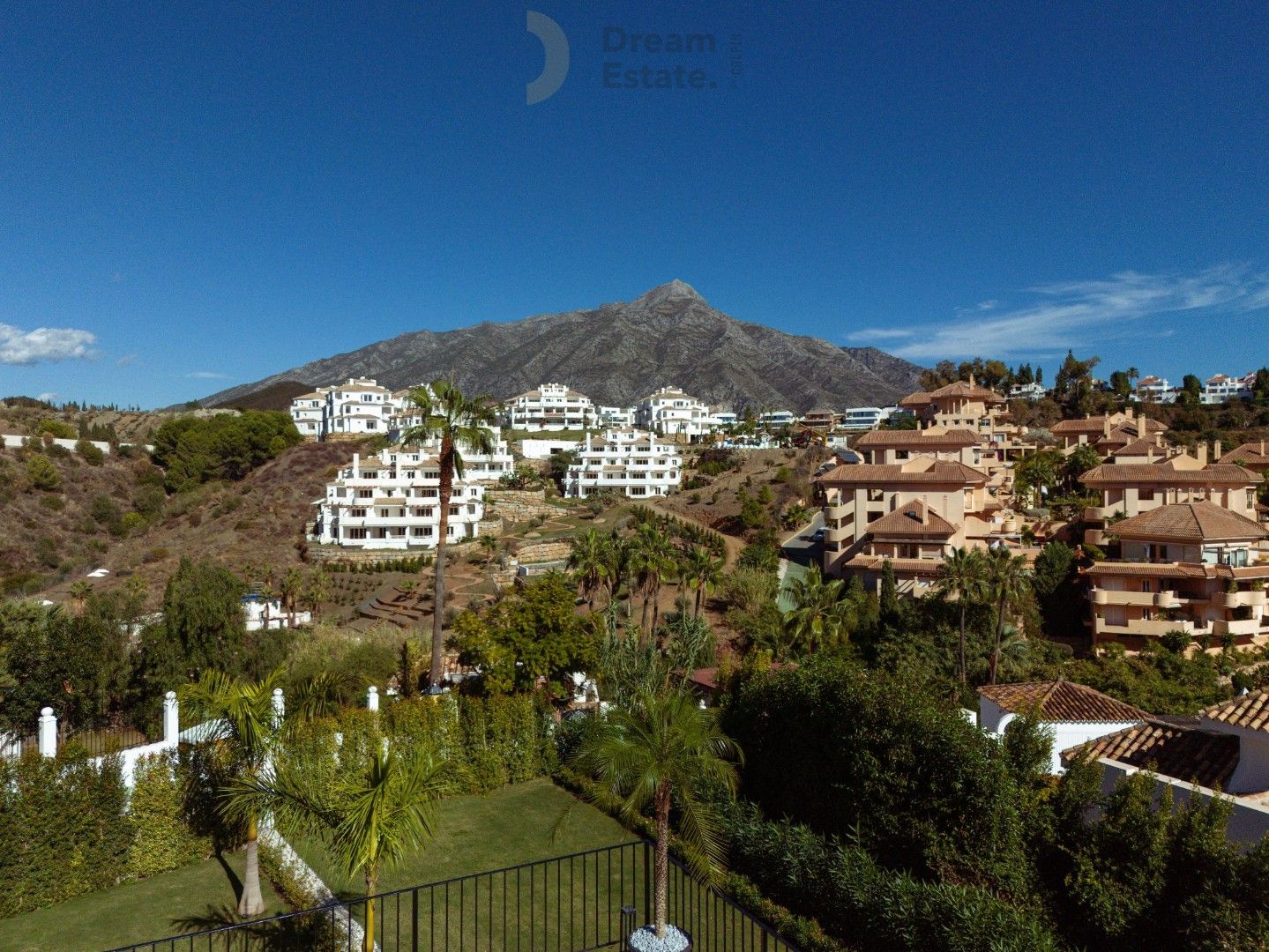 Opvallende hedendaagse villa in de golfvallei, Nueva Andalucia foto 23