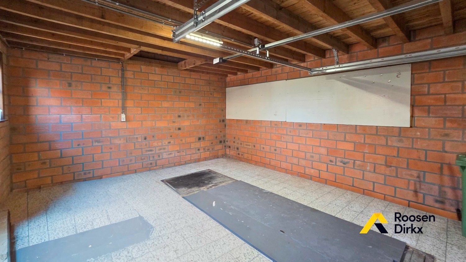 Degelijke woning met 3 slaapkamers en prachtig zicht op ±9 are! foto 36