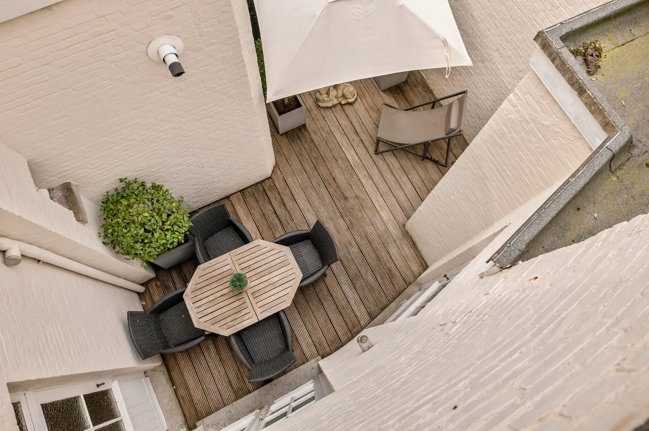 Statig herenhuis met praktijkruimte op toplocatie in Antwerpen foto 47