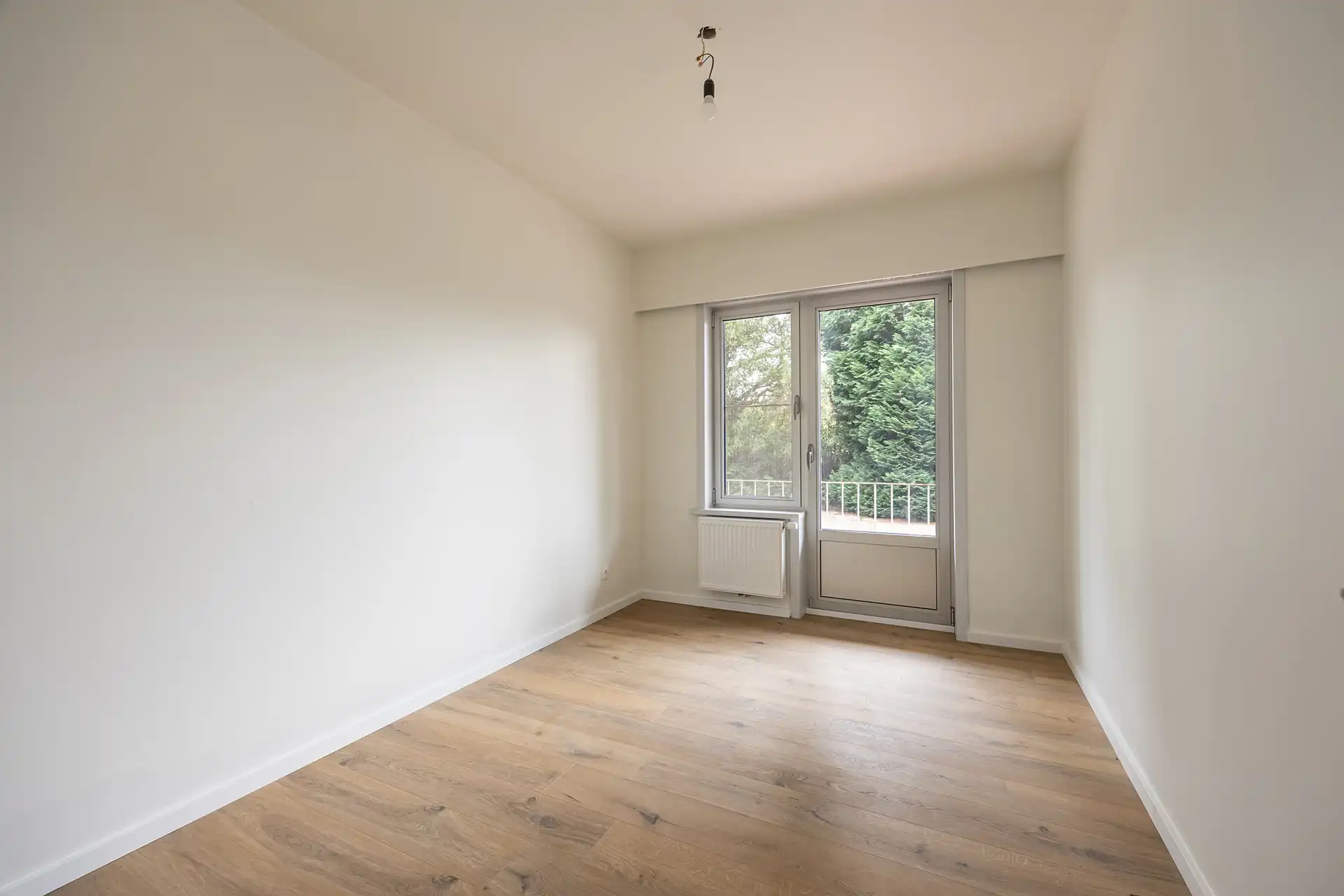 Lichtrijk gerenoveerd 2/3slpk-kamerappartement in Buizegem foto 5