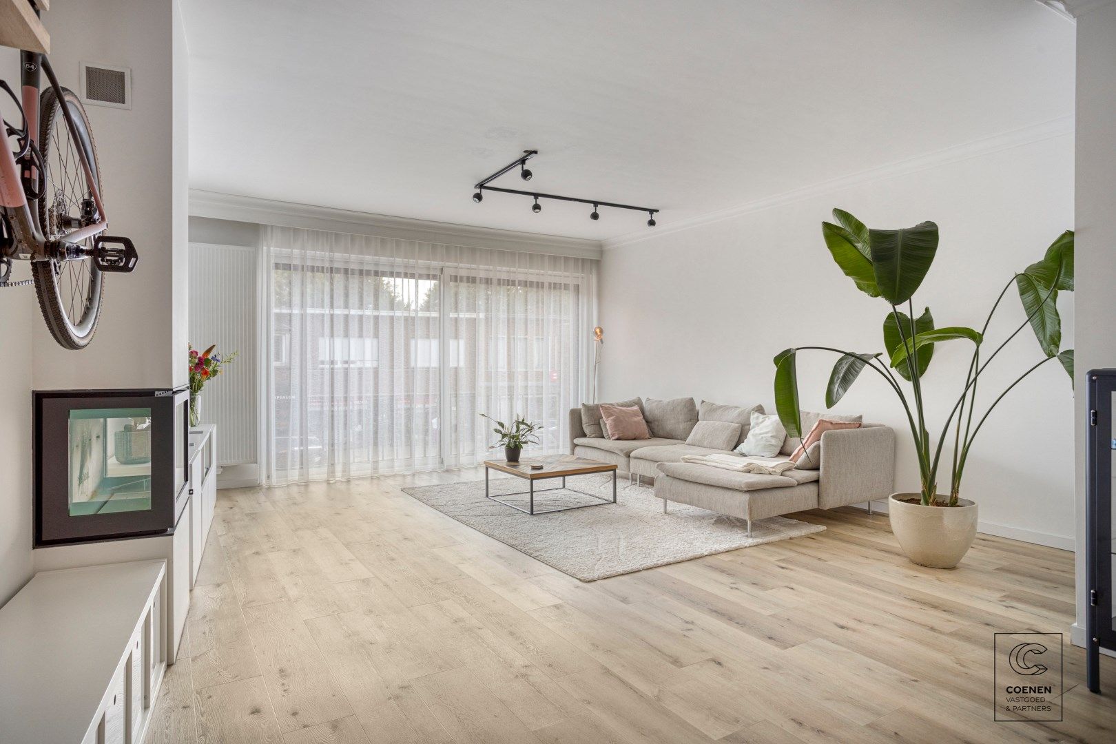 Prachtig appartement van 102 m² met twee slaapkamers te centrum Schilde! foto {{pictureIndex}}
