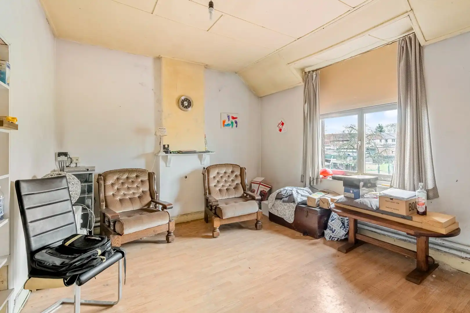 Woning met uitzonderlijk potentieel voor totale renovatie in Genk foto 10