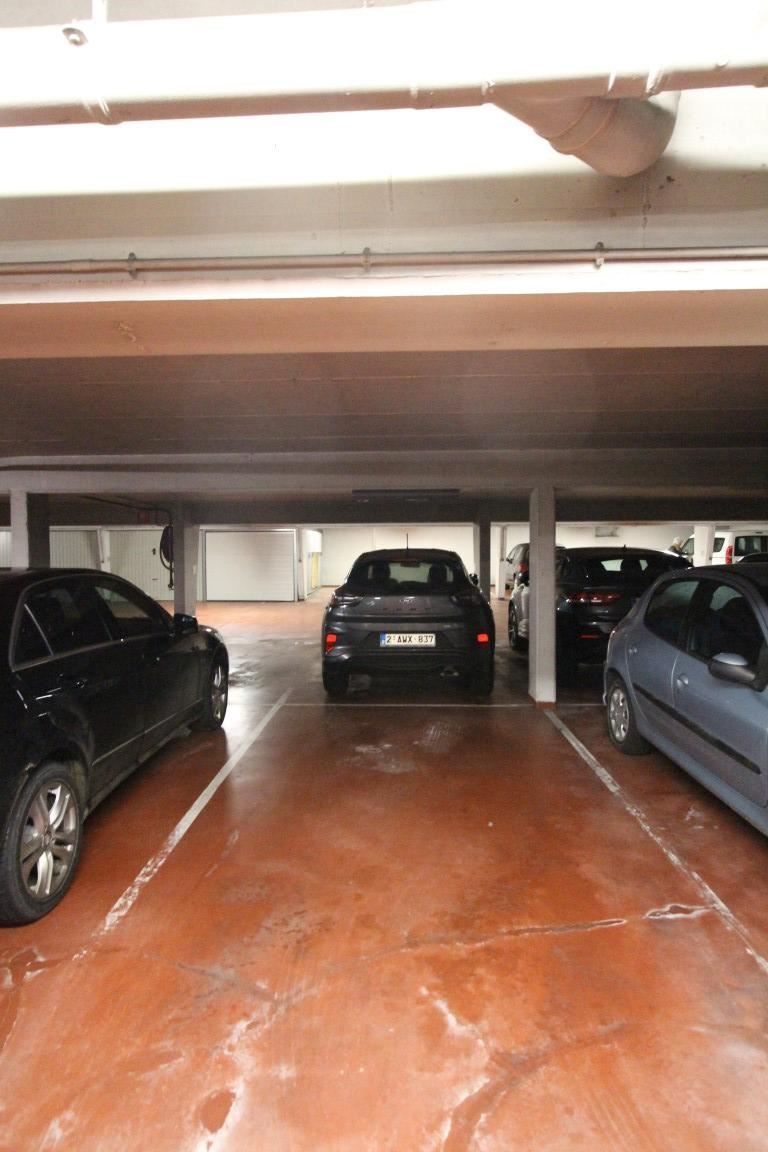 Garage te huur Kwadensteenweg 73 - 3800 Sint-Truiden