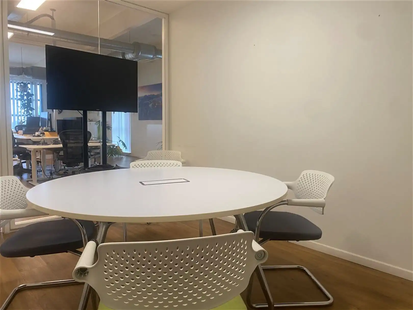 All-in gedeelde kantoren in Handelsdokcenter te Gent foto 10