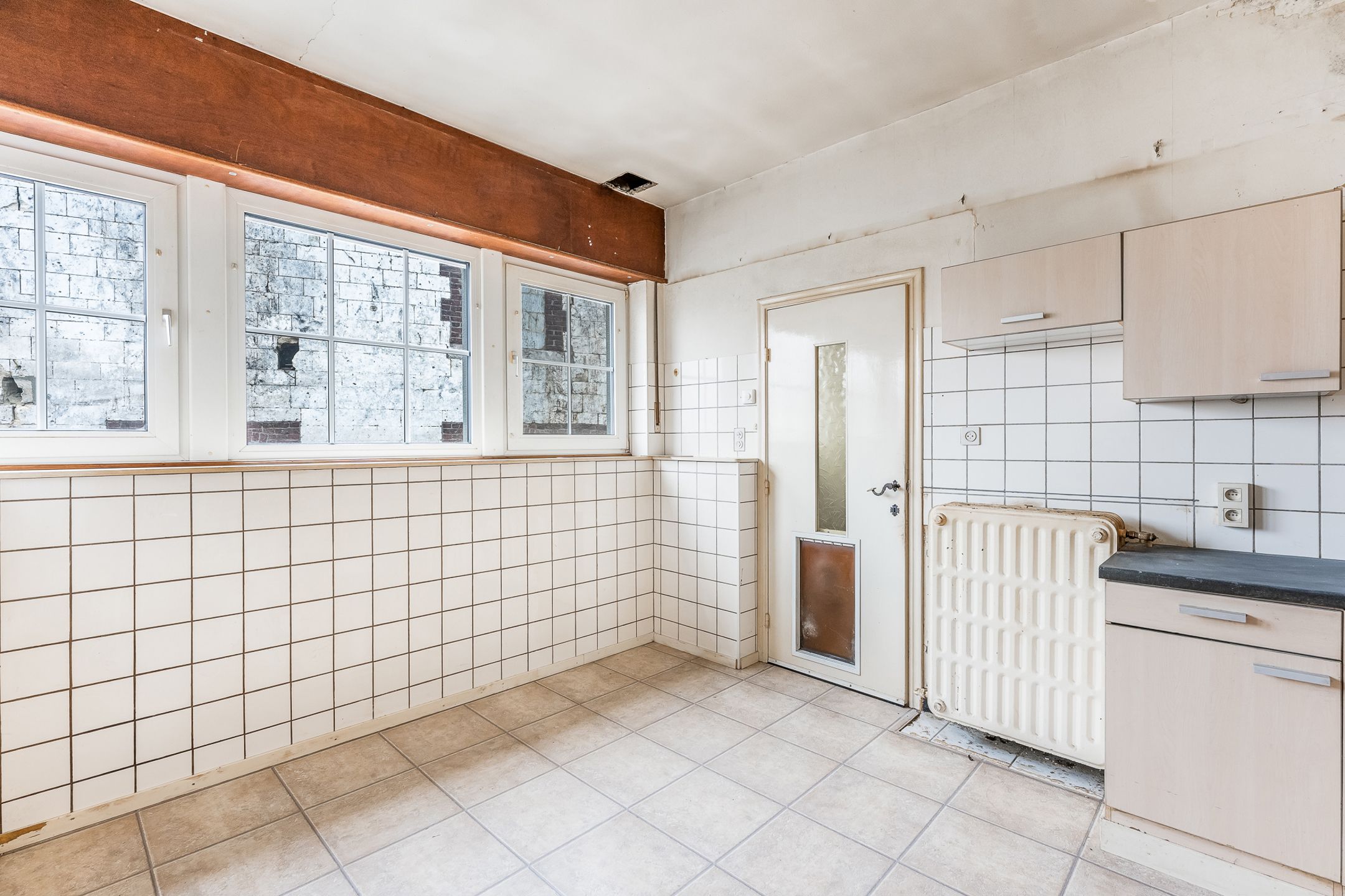 Te renoveren woning inclusief loods te Zichen foto 9