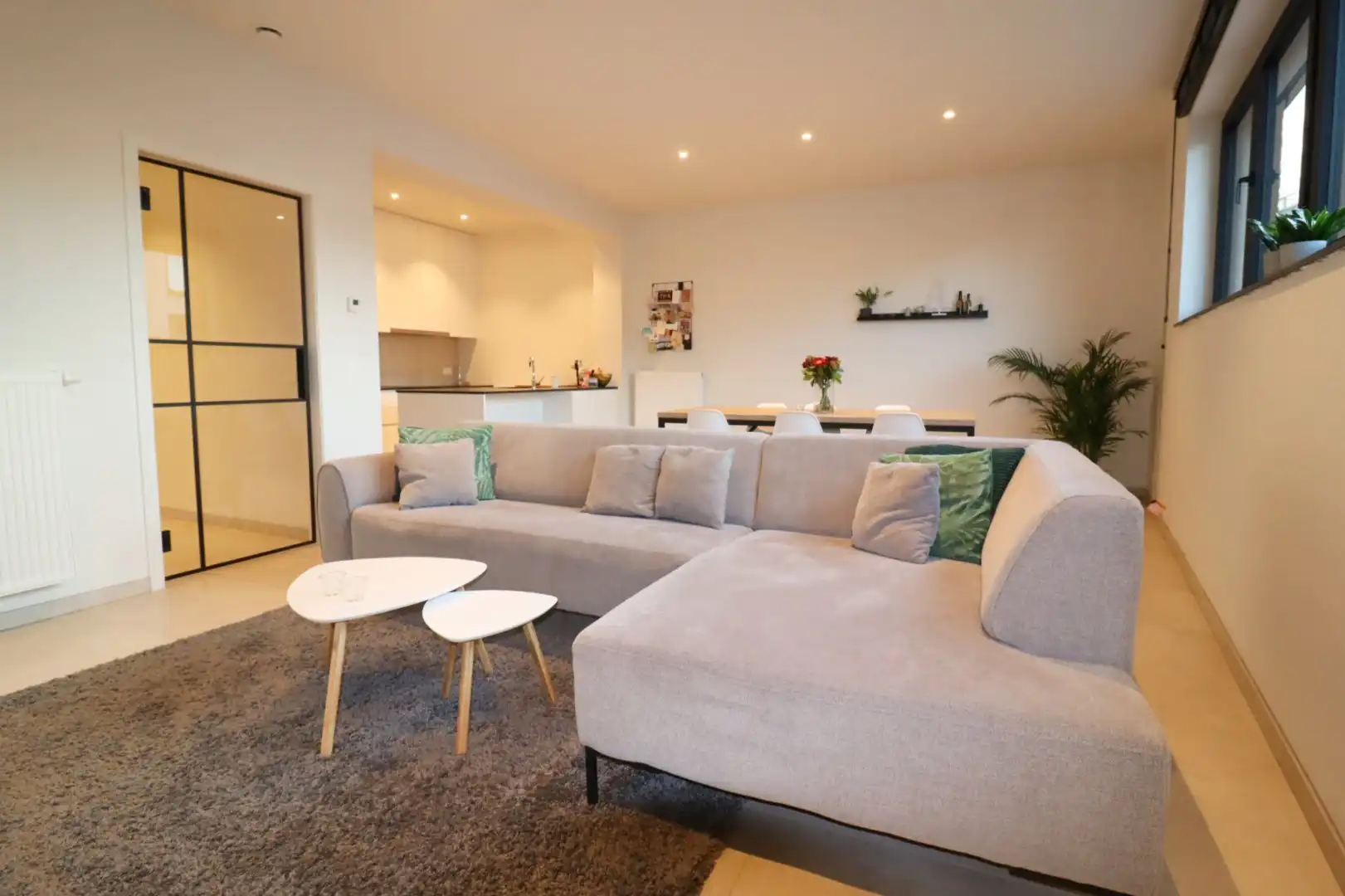 Duplexappartement met autostaanplaats foto {{pictureIndex}}