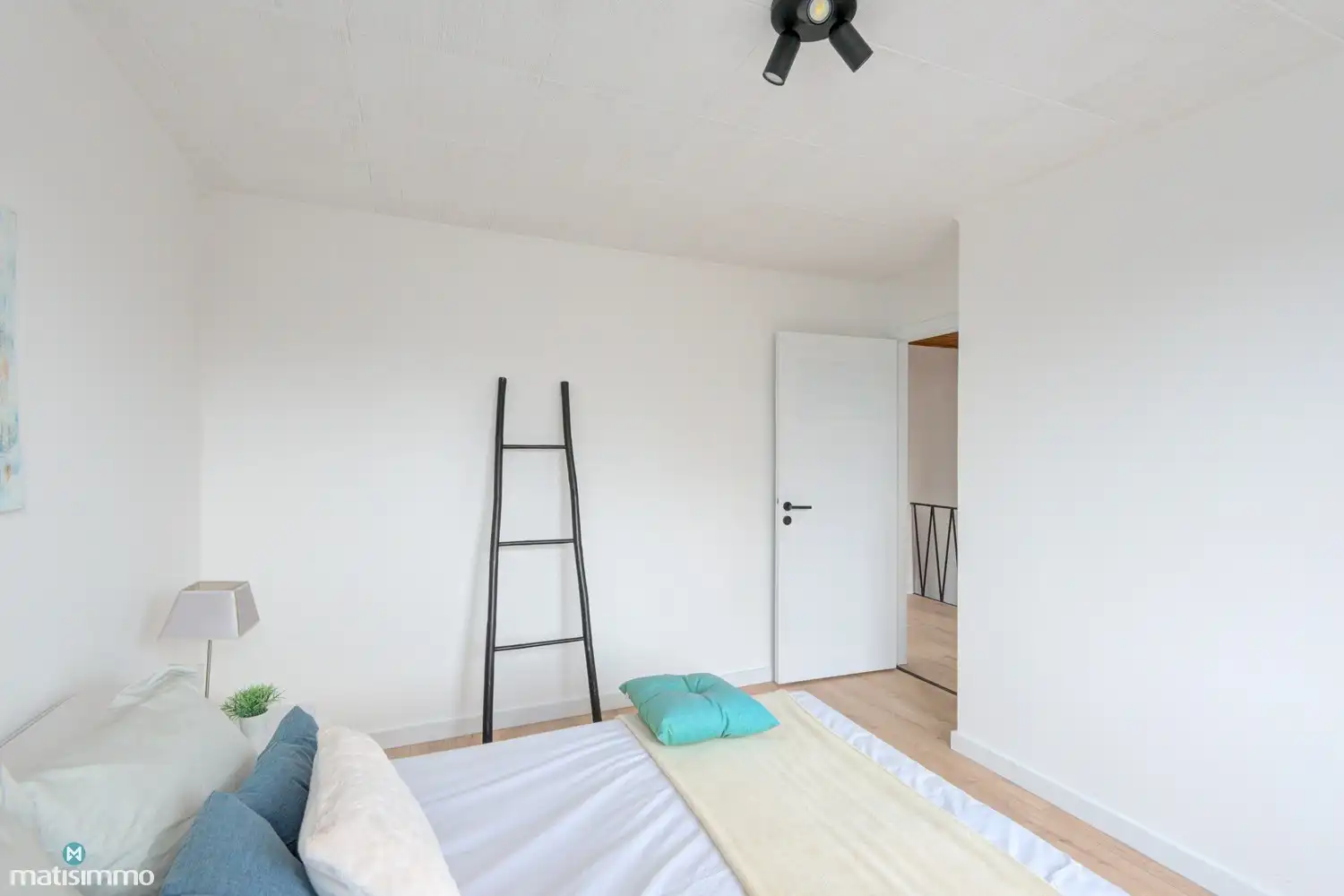 GERENOVEERDE GEZINSWONING MET 3 SLAAPKAMERS, GARAGE EN TUIN NABIJ CENTRUM GENK foto 12