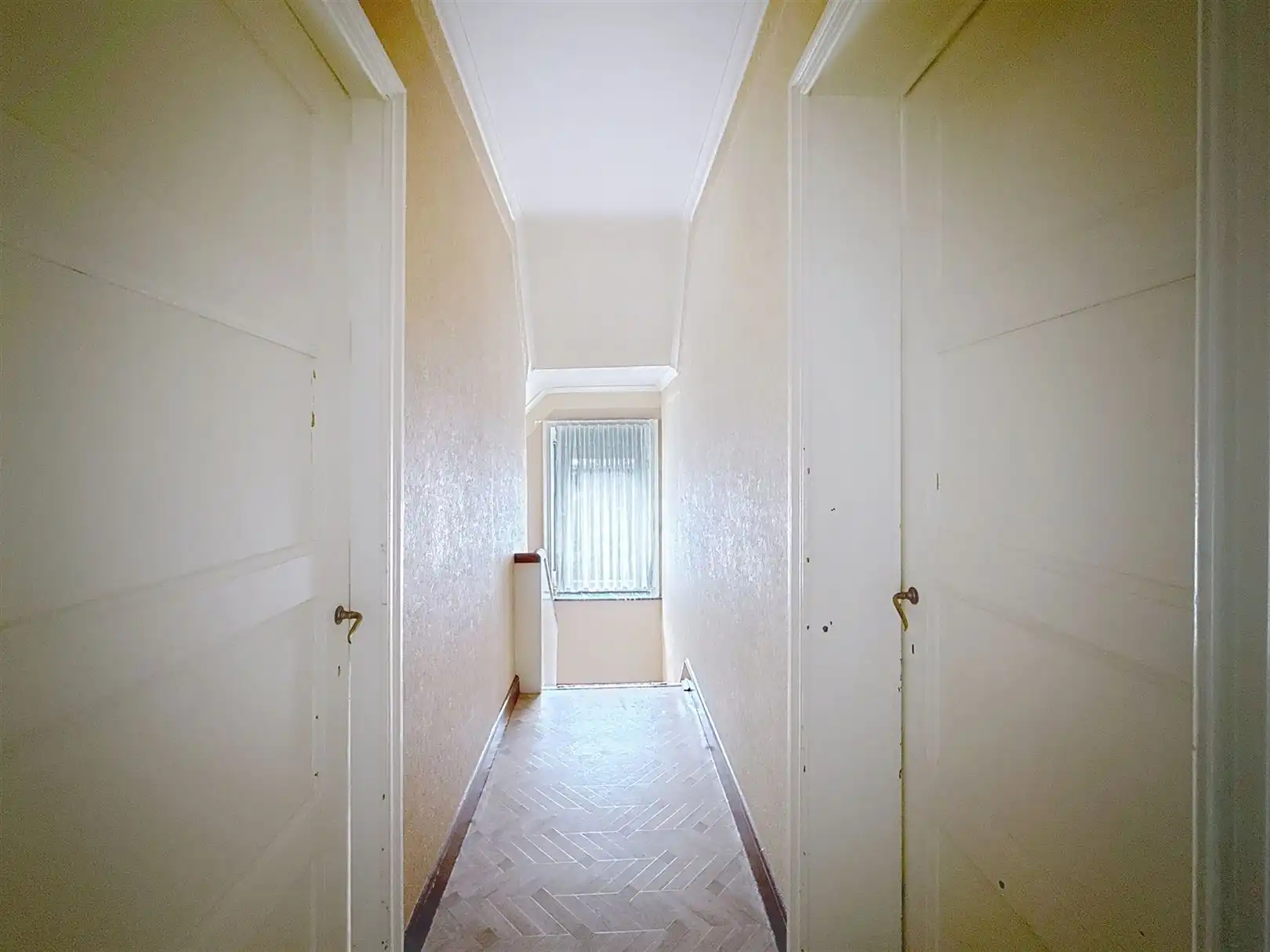 Ruime woning met 4 slpks en verhuurde studio + tuin foto 50