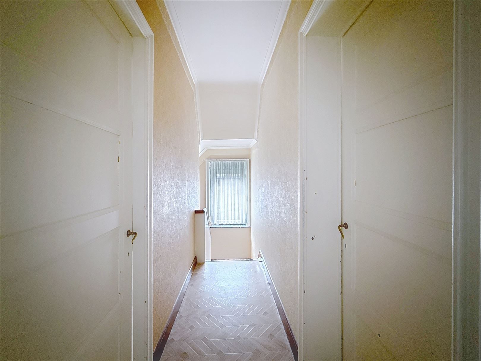 Ruime woning met 4 slpks en verhuurde studio + tuin foto 50