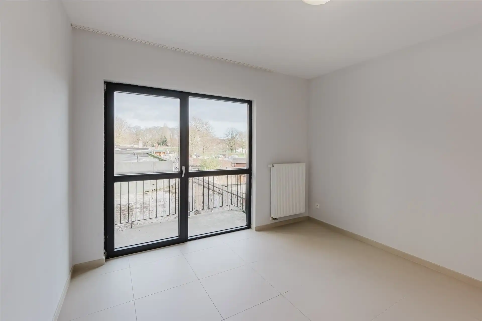 Building met 5 entiteiten en casco handelsruimte foto 16