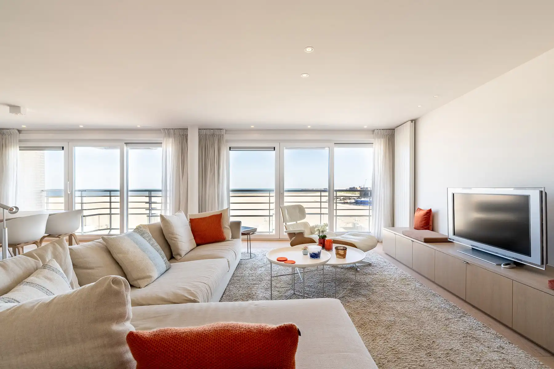 Stijvol afgewerkt appartement met frontaal zeezicht te Zeebrugge foto 5