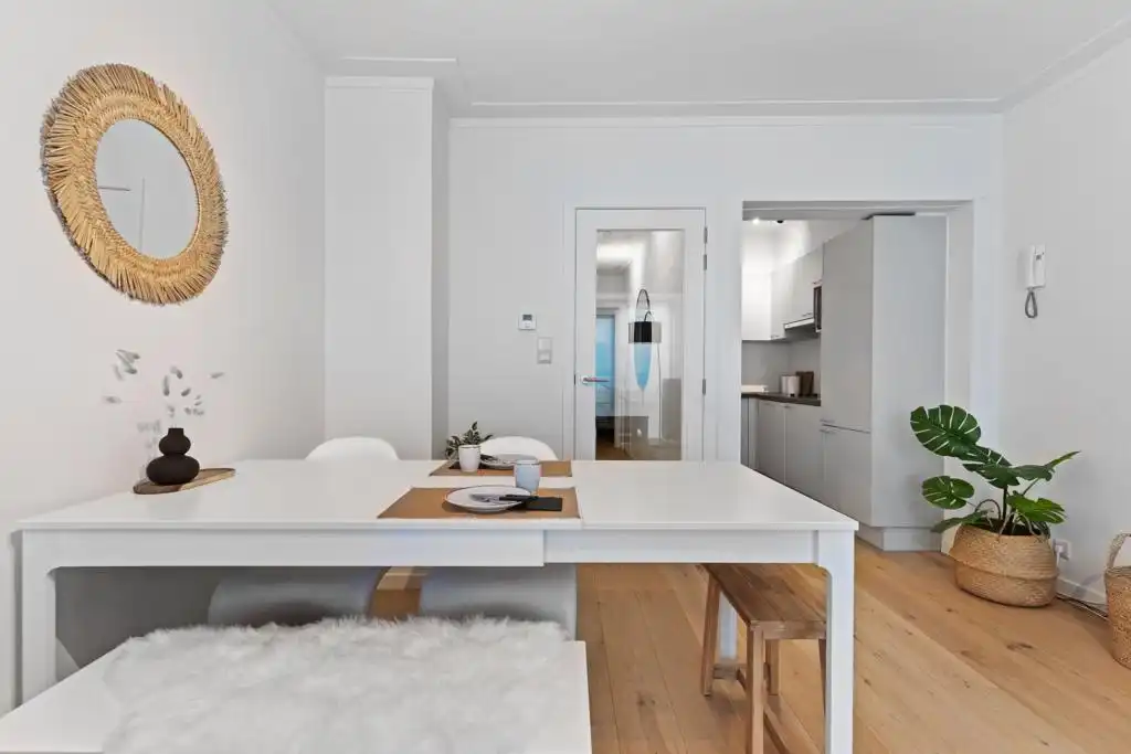 GERENOVEERD 1-SLAAPKAMERAPPARTEMENT OP TOPLIGGING IN DE PANNE foto 2