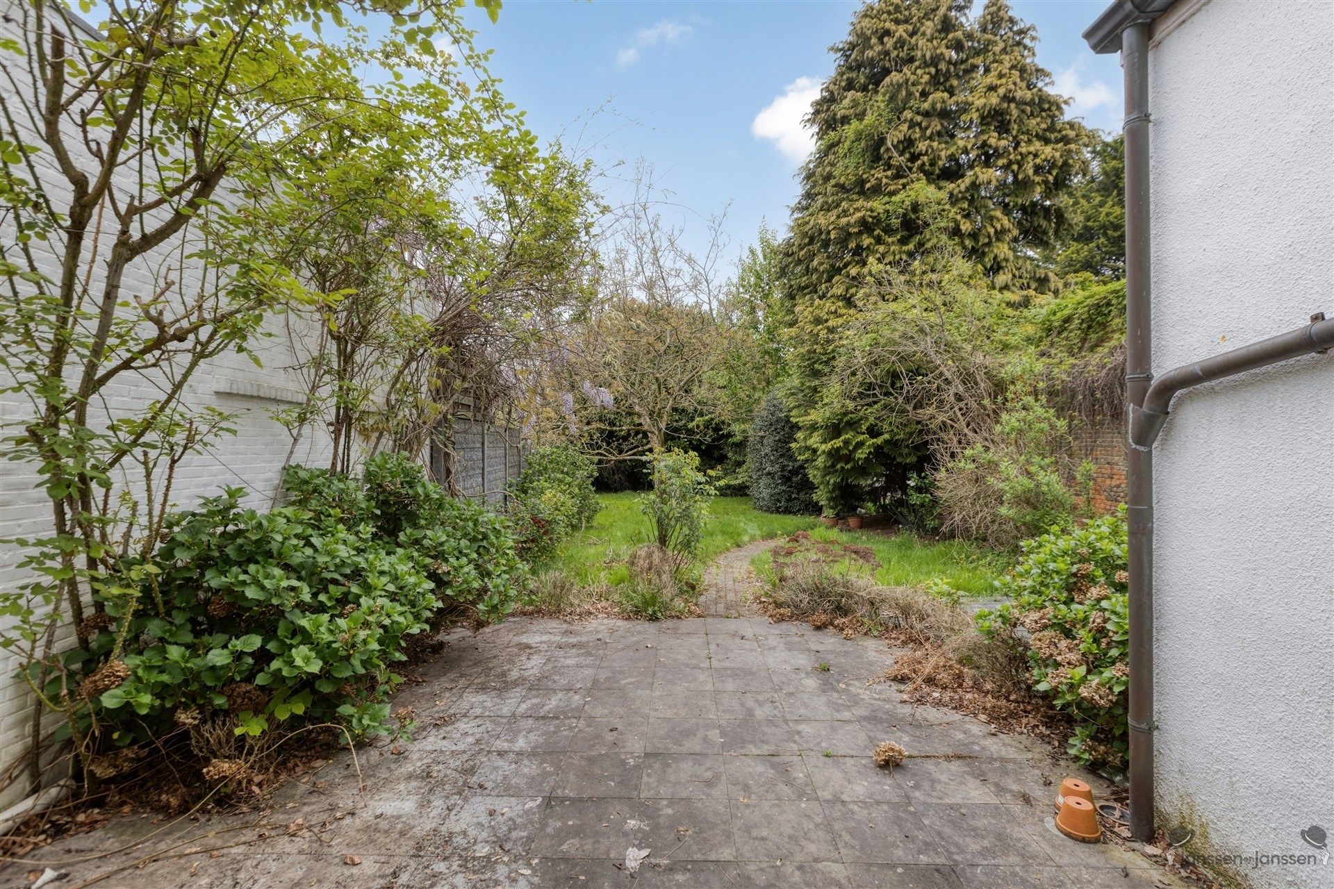 Woning met grote tuin in het centrum van meerhout + 2 garages foto 15