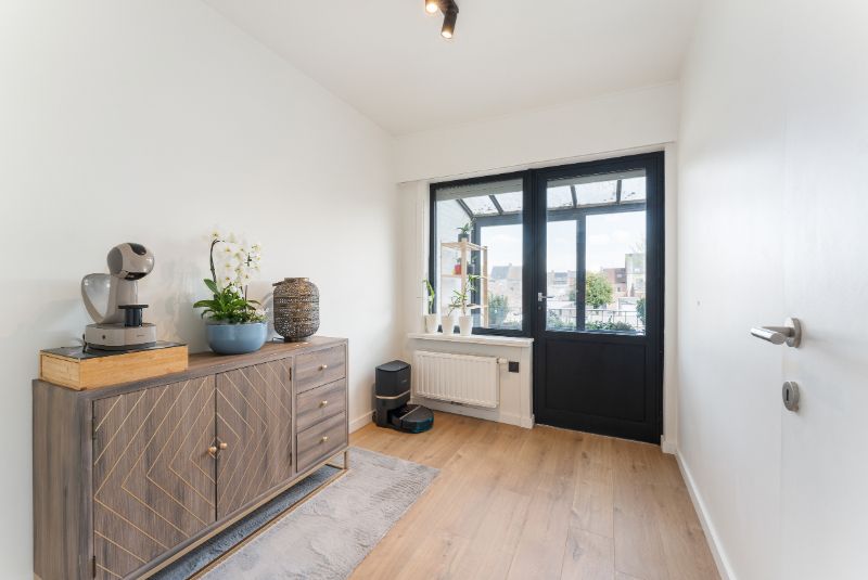 Lichtrijk appartement met terras – Instapklaar & centraal gelegen foto 10