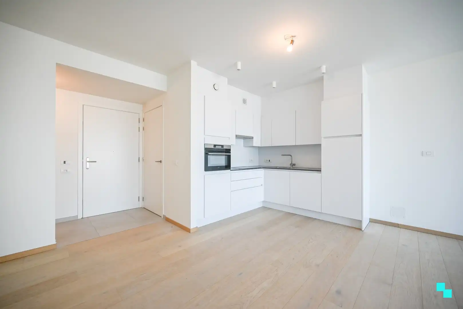 Assistentieflat in hartje Waregem - Diverse types beschikbaar foto 4