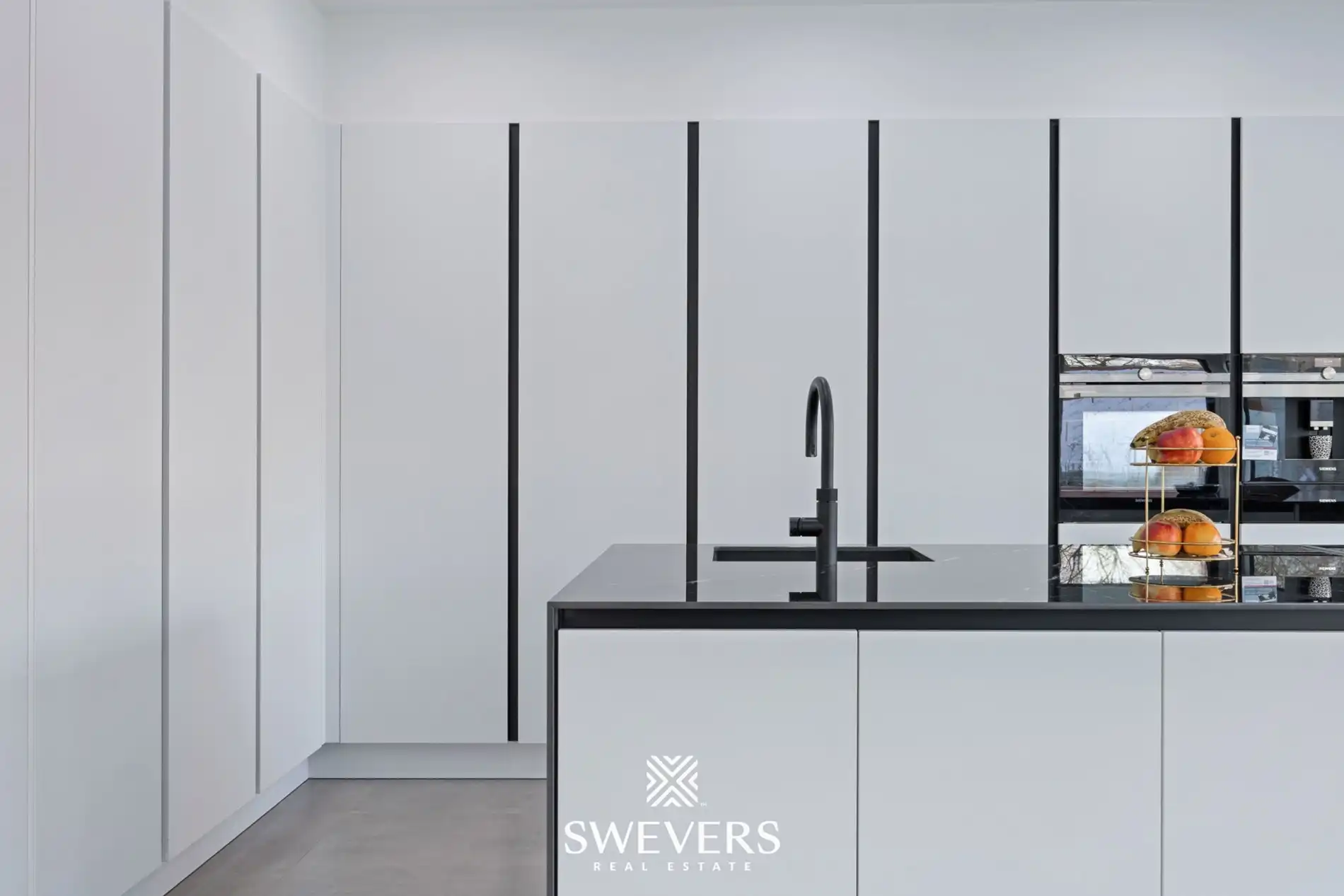 Exclusieve luxe villa (2023) met 6 slaapkamers op riant perceel in Zonhoven foto 13