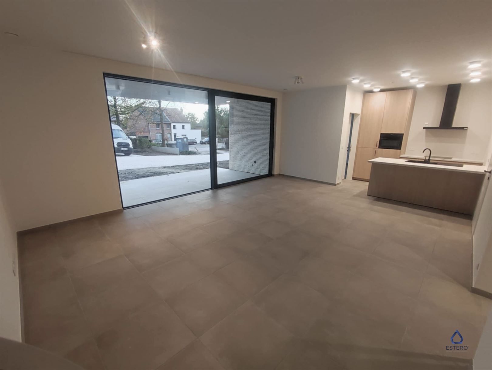 Energiezuinige nieuwbouwappartement met staanplaats en gemeenschappelijk zwembad foto 3