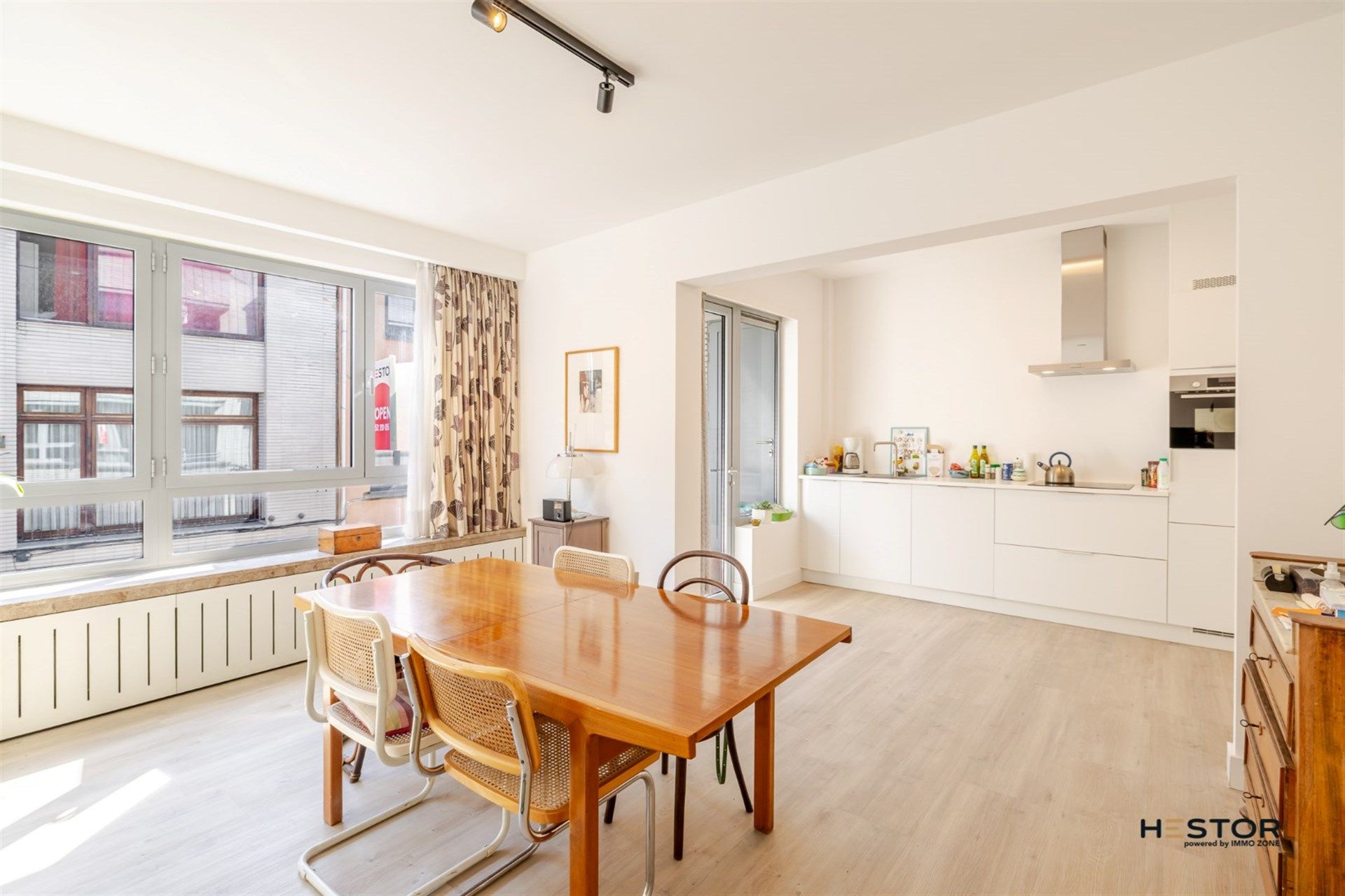 Pas gerenoveerd appartement met B-label in Sint-Niklaas foto 2