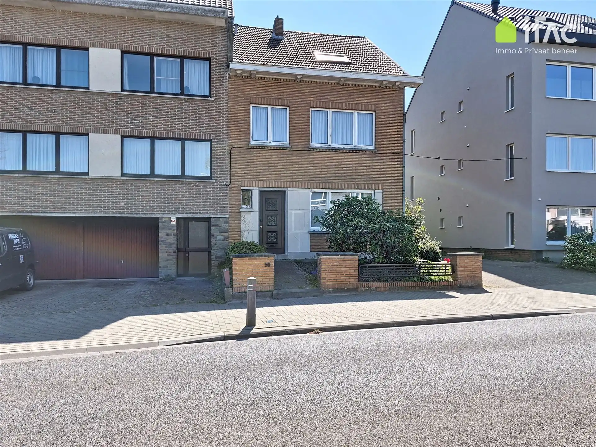 Stevige 3-gevel, 5 slpks, dubbele garage, centrum, ±17are foto 39