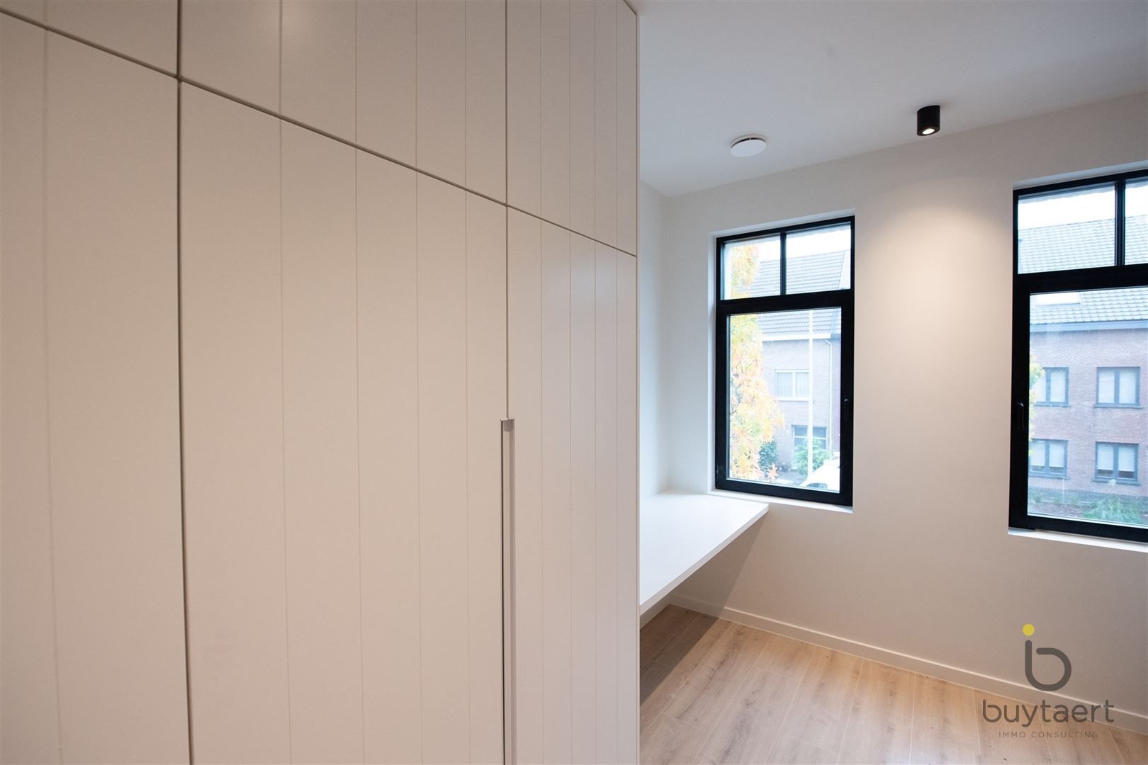 Duurzaam en stijlvolle nieuwbouw rijwoning + tuin! foto 10