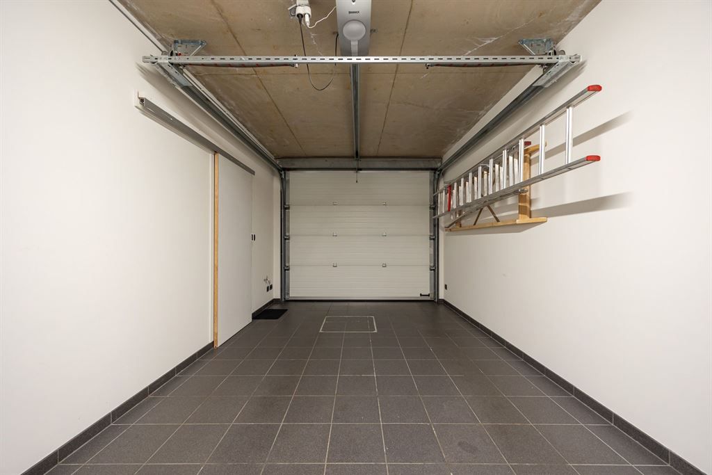Moderne architecturale woning in een doodlopend straatje foto 18
