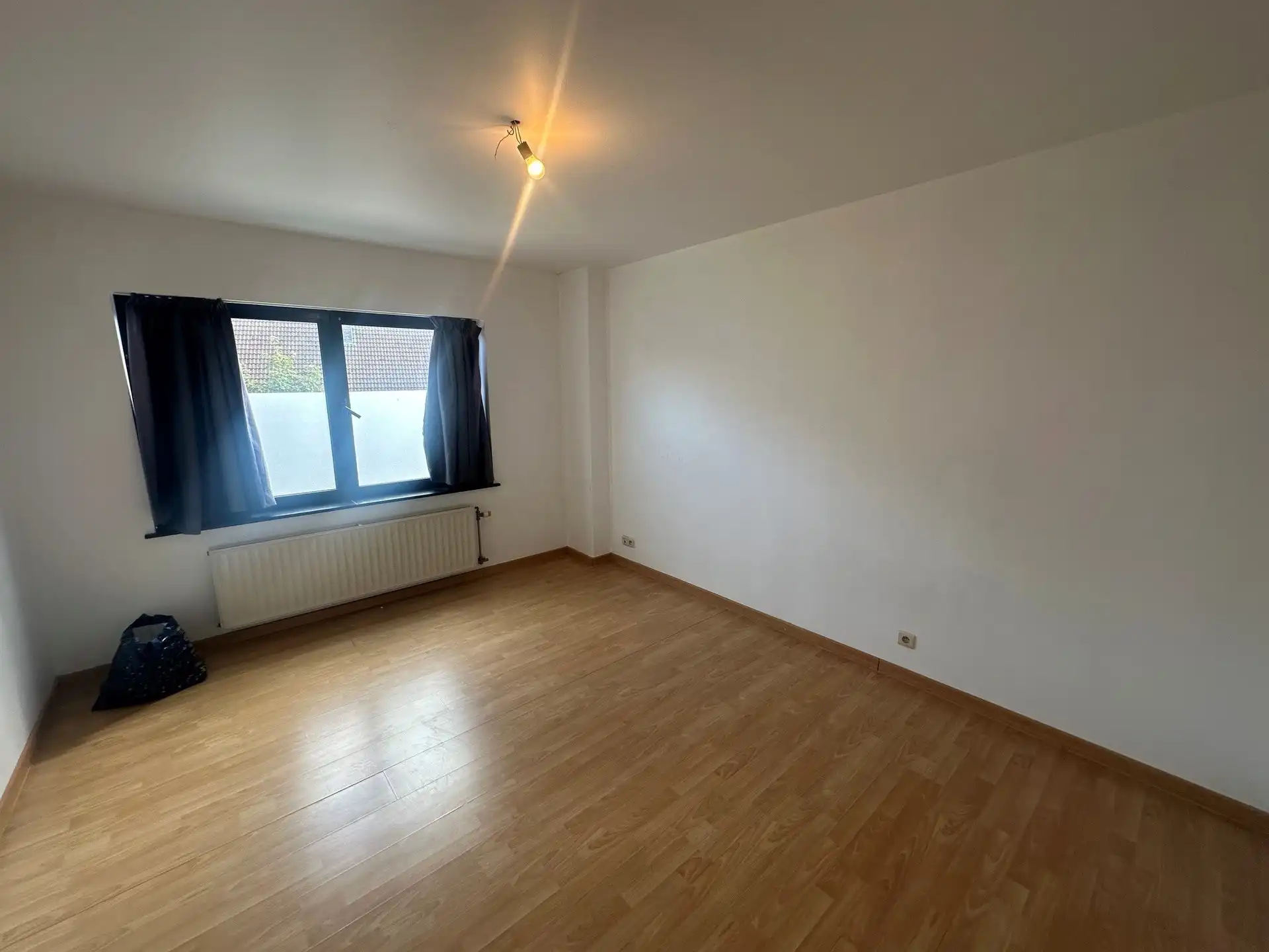 Ruim appartement met groot terras en 2 slaapkamers foto 8