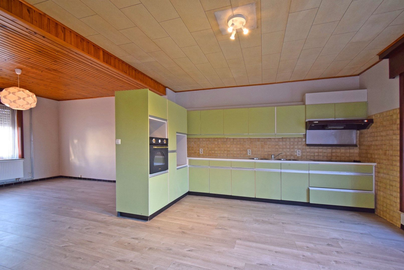 GEZELLIG APPARTEMENT MET RUIM & ZONNIG TERRAS foto 2