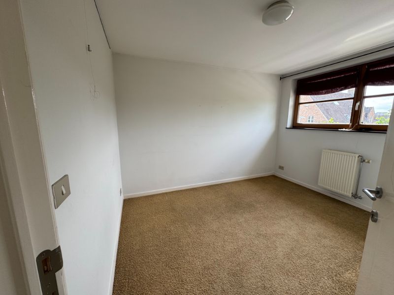 TE HUUR villa in rustige buurt foto 24