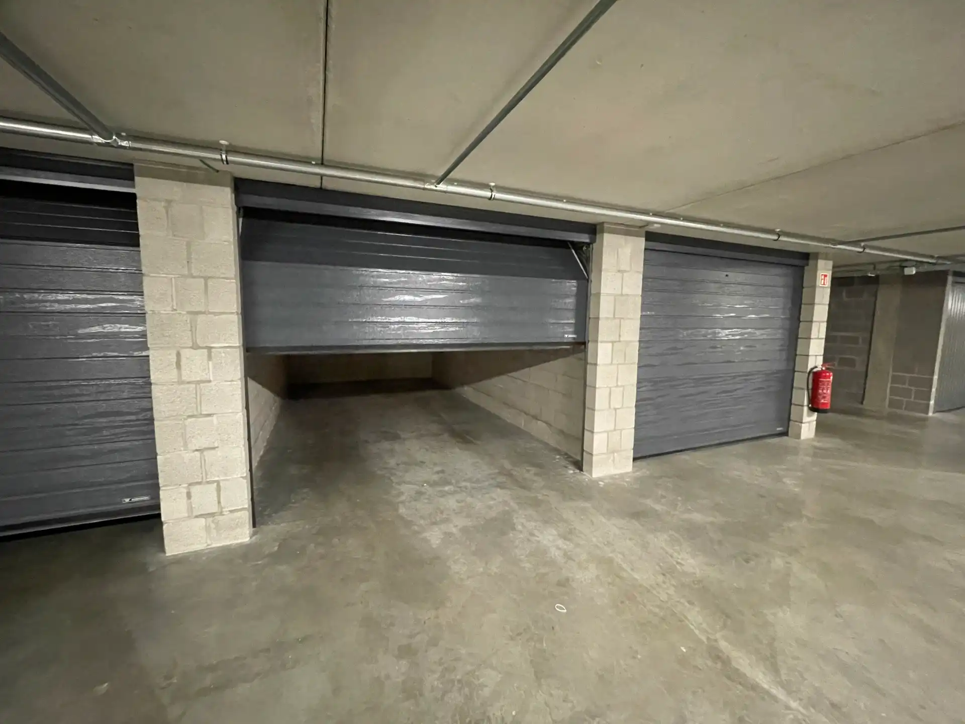 Garage te koop foto 4