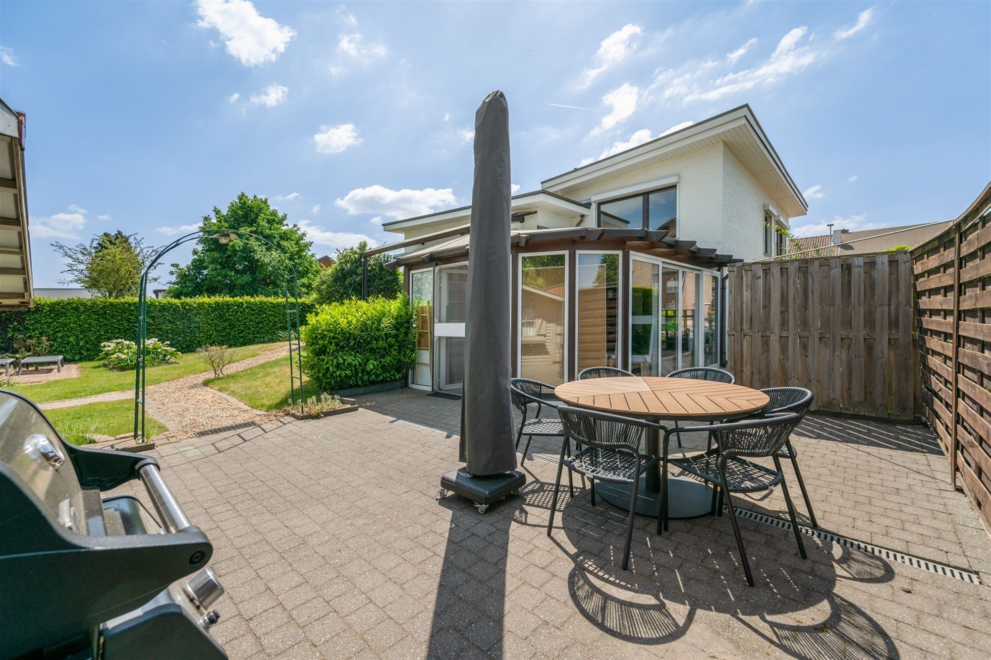 Centraal gelegen woning met potentieel - te Sint-Katelijne-Waver foto 14