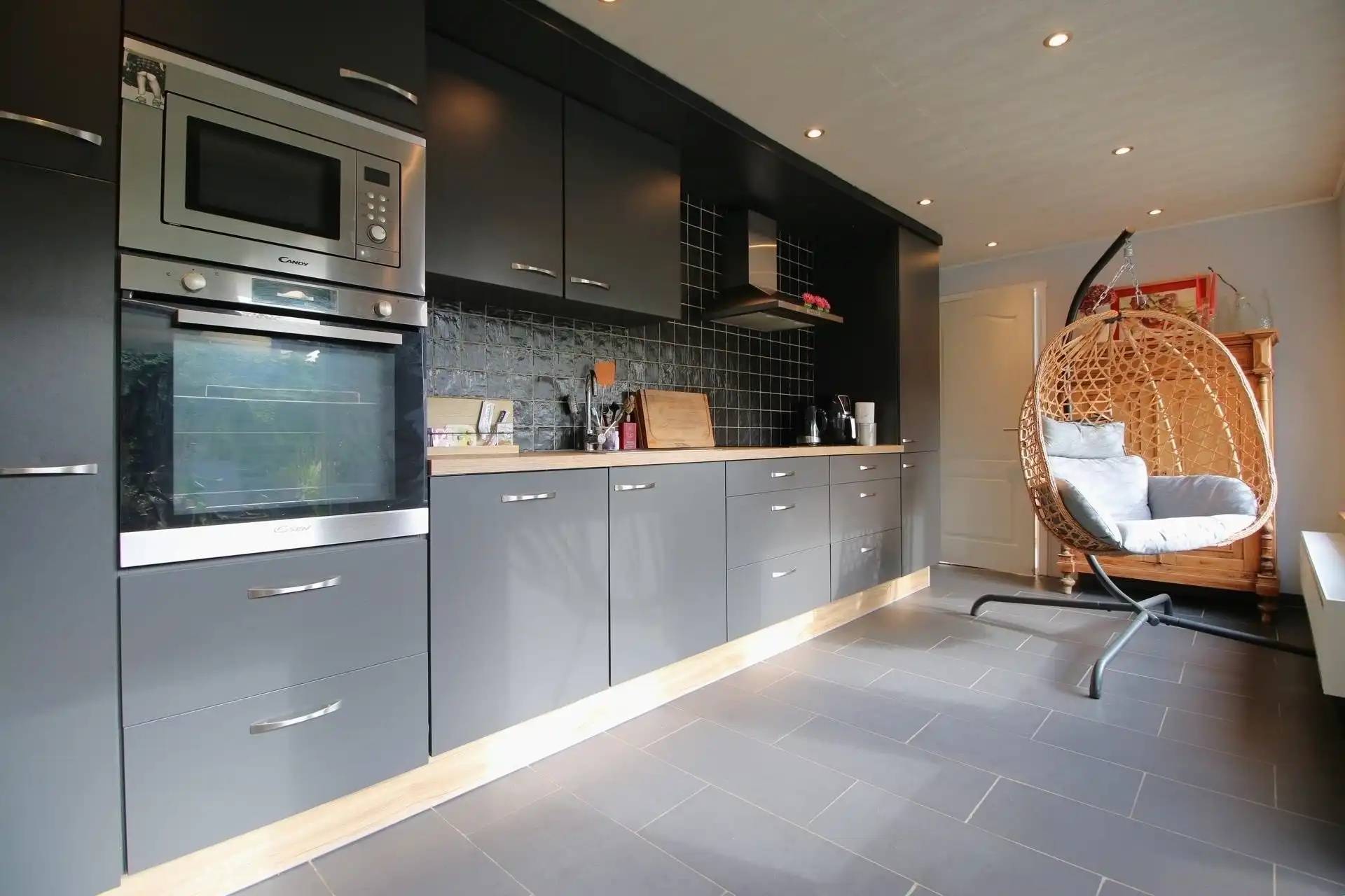 Gerenoveerde woning met tuin in rustige buurt foto 9