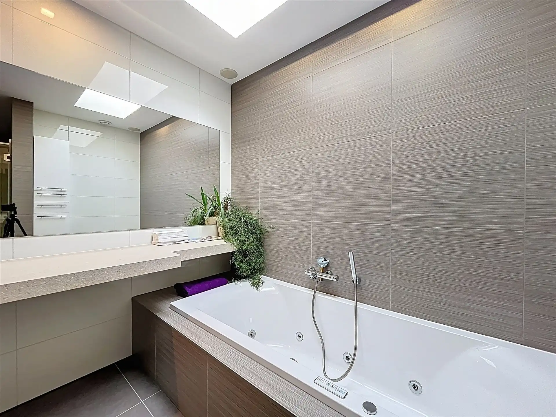 Luxueus dakappartement met 3 slaapkamers en garagebox! foto 14