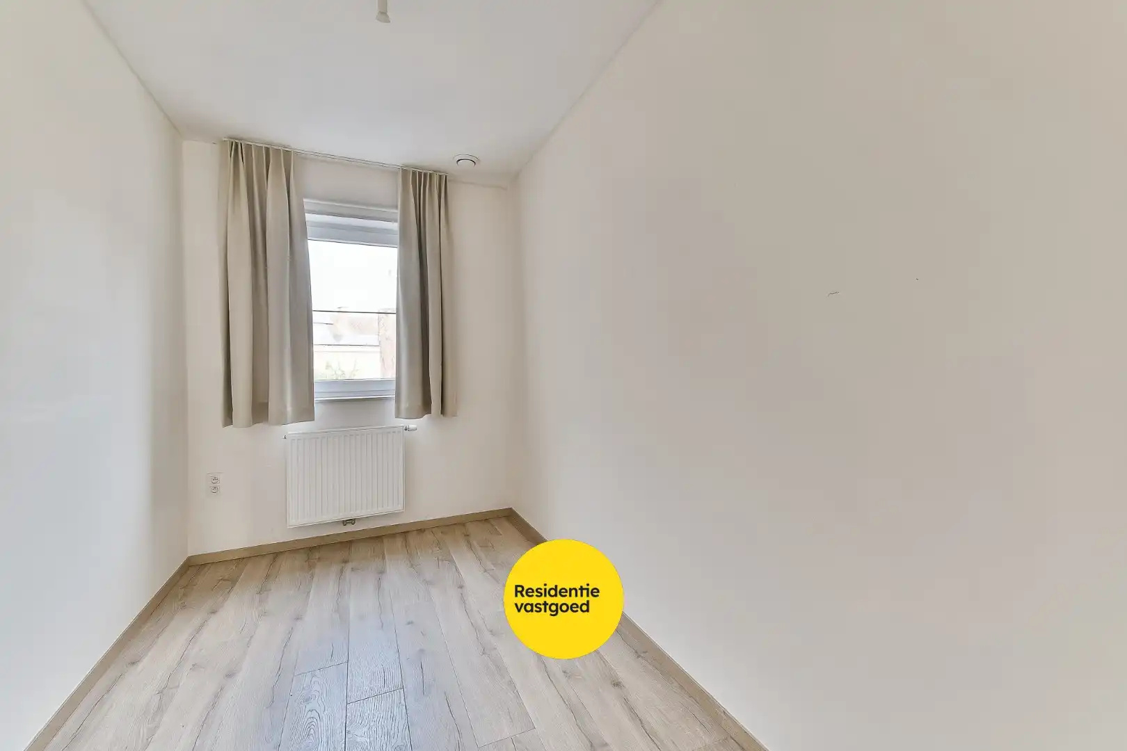 Prachtige assistentiewoning in hartje Aartrijke foto 8