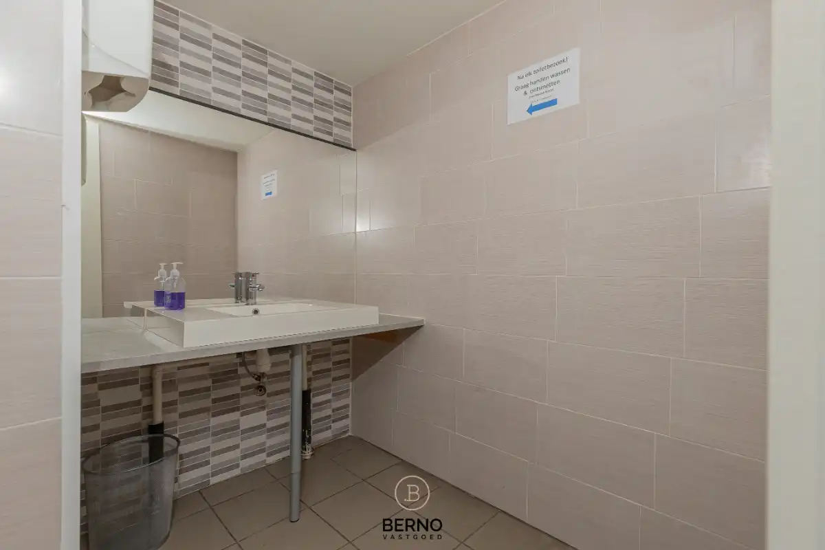 Horecazaak met ruime zaal. foto 16