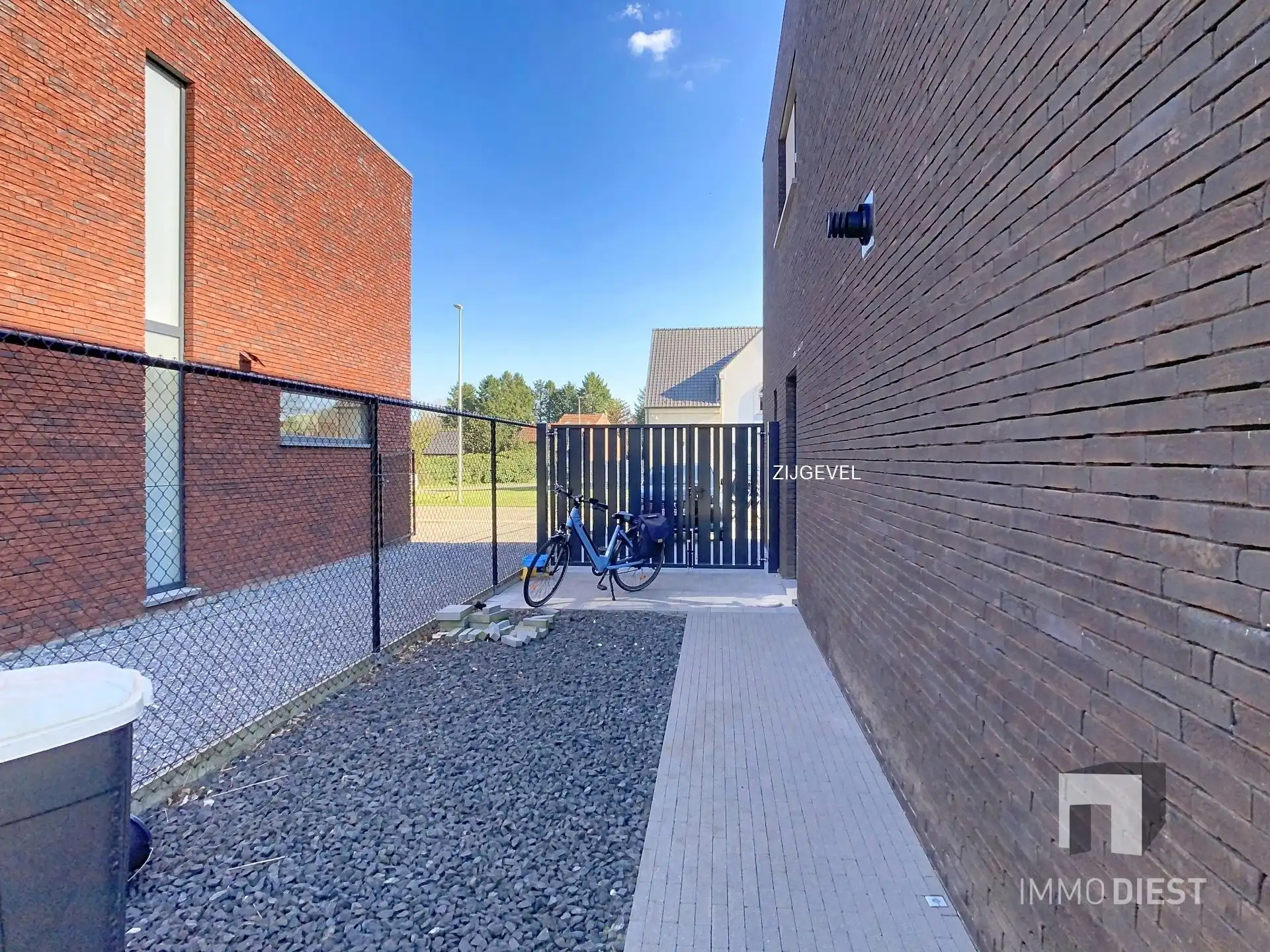 Quasi halfopen nieuwbouw met E-peil 22 foto 29